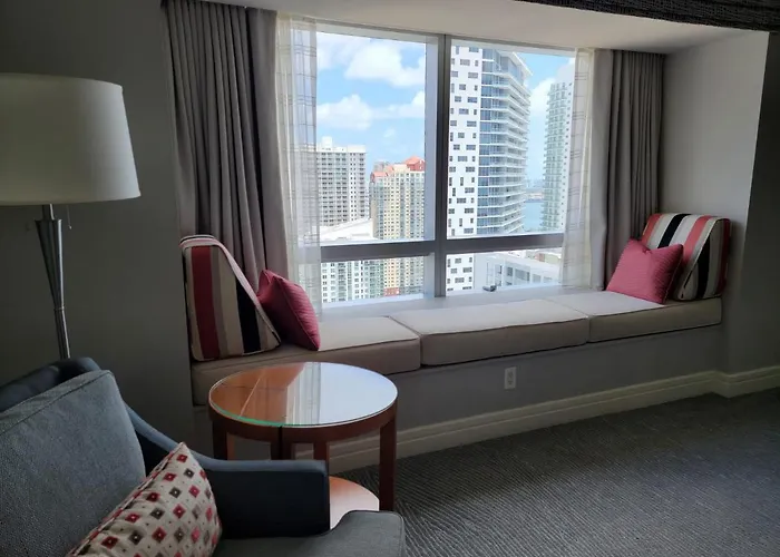 Four Seasons Studio - Privately Owned Unit