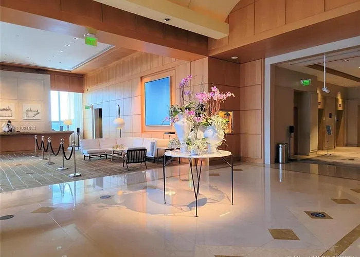 Four Seasons Studio - Privately Owned Unit